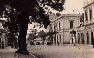 Av. Azcapotzalco frente a la Casas de la Cultura