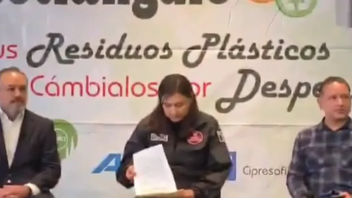 Plastianguis en Azcapotzalco