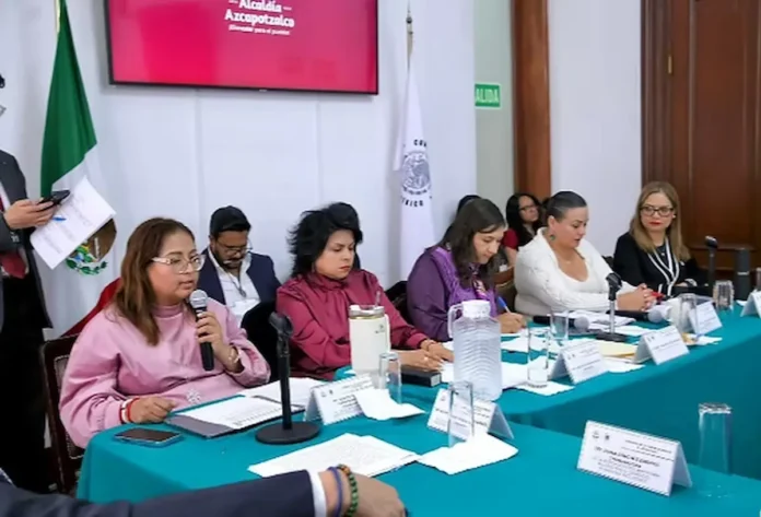 comparecencia de Nancy Núñez en Azcapotzalco